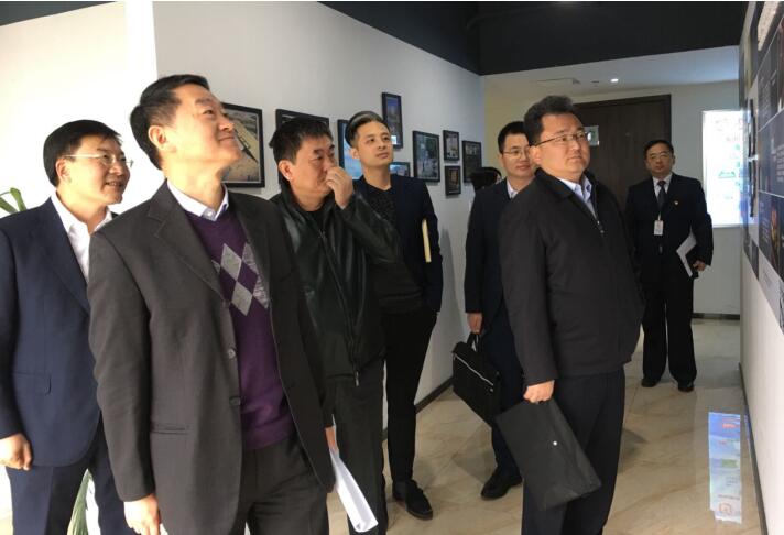 集团党委书记、董事长任丁率队调研尊龙凯时商贸工作