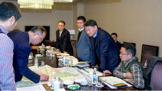 集团党委书记、董事长任丁会见峨边 县委书记谭焰一行