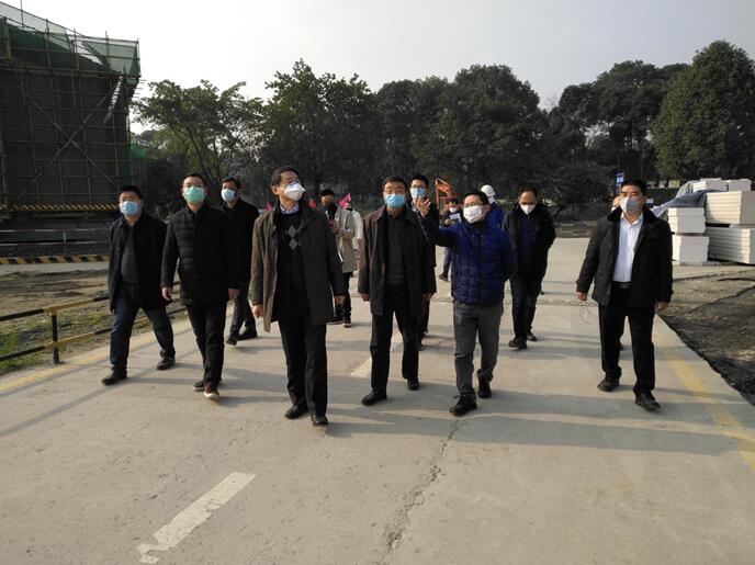 集团党委书记、董事长任丁率队 赴金牛宾馆检查工作