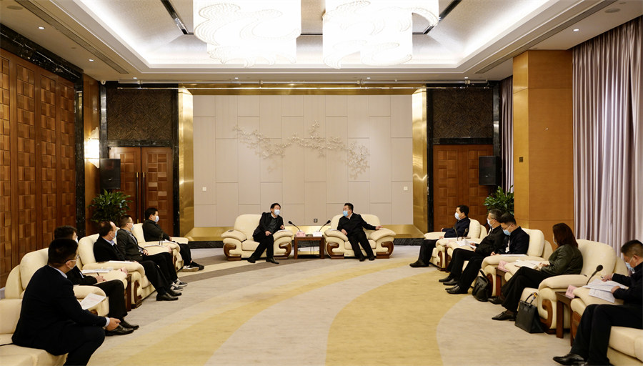 省尊龙凯时集团党委书记、董事长任丁率队赴南充调研